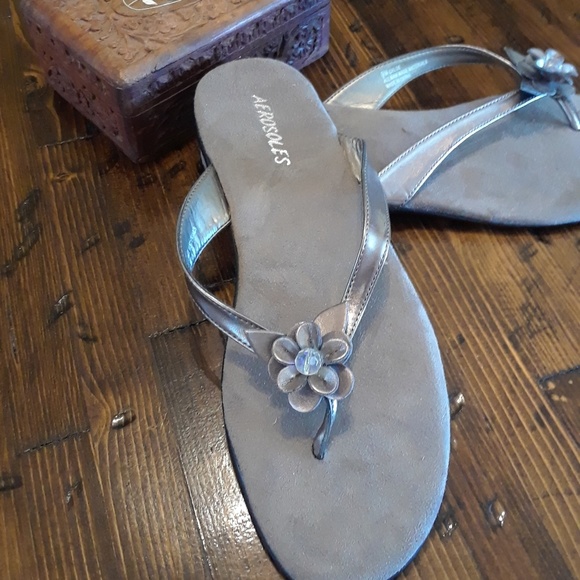 aerosoles flip flop sandals